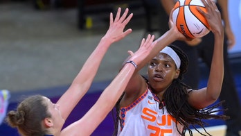 Jonquel Jones scores 23 in return from EuroBasket tournament