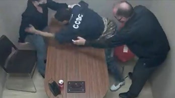 Las Vegas murder suspect lunges for cop's gun after allegedly confessing to killing toddler: report