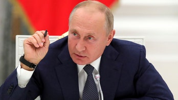 Putin calls accusation of cyberattacks against US 'farcical'