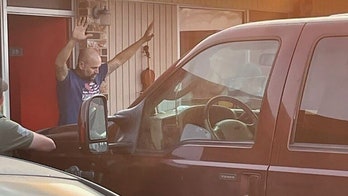 US Marshals in Arkansas nab suspect in shooting of Texas police officer; girlfriend also arrested