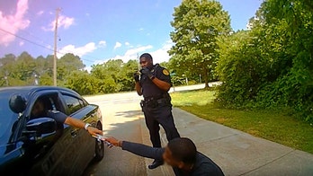 Georgia police officer buys toothpaste for homeless man brushing with baking soda