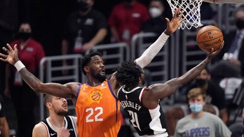 Suns' Deandre Ayton nails half-court granny shot ahead of potential series-clinching game