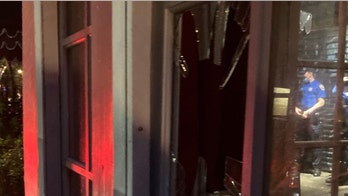 NYC protesters smash restaurant window, injuring diner: report