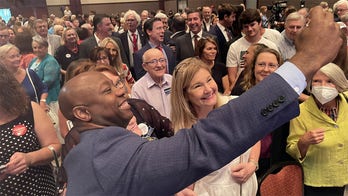 Tim Scott’s eye popping 2022 fundraising grabs 2024 attention