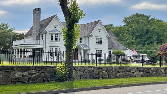 Deaths of Connecticut mom, young daughter declared murder-suicide: reports