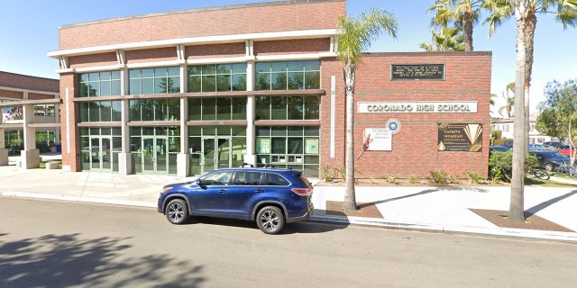 <strong>Coronado High School (Google Maps)</strong>