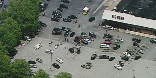 <strong>An Atlanta-area sheriff's deputy was shot Monday when a man opened fire at the Big Bear supermarket during a dispute with a woman, authorities said.  (WAGA-TV)</strong>