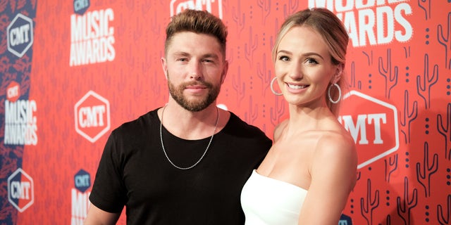 Chris Lane and Lauren Bushnell became engaged in 2019.