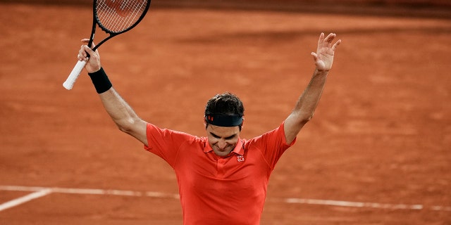 Roger Federer: Comeback Will Not Be Before Late Summer 1 Switzerland's Roger Federer celebrates after defeating Germany's Dominik Koepfer in their third round match on day 7, of the French Open tennis tournament at Roland Garros in Paris, France, Saturday, June 5, 2021. (AP Photo/Thibault Camus)