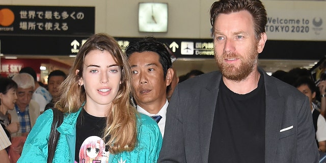 NARITA, JAPAN - SEPTEMBER 04: Ewan McGregor and daughter Clara McGregor are seen upon arrival at Narita International Airport on September 4, 2018 in Narita, Japan. (Photo by Jun Sato/GC Images)