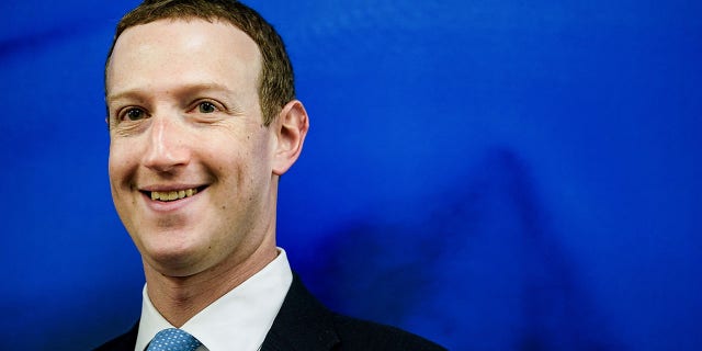 Le PDG de Facebook, Mark Zuckerberg, s'est retrouvé mêlé à diverses controverses ces dernières semaines.  (Kenzo Tribouillard/AFP via Getty Images)