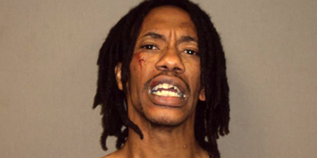 Moberly police arrested a naked man Thursday morning after he allegedly burglarized homes and assaulted a homeowner. According to police, 35-year-old J’Angelo Robinson was seen running from the 100 block of Thompson St. after reports of several burglaries in the area.