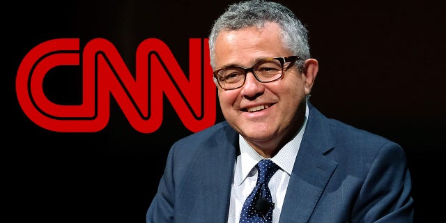 CNN 的明星法律分析师杰弗里·托宾 (Jeffrey Tobin) 因在与同事通电话时被抓到手淫的事件进行调查后，被《纽约客》专栏作家解雇。 美国有线电视新闻网保留了它。  （德帕索贝尔/盖蒂图片社摄）