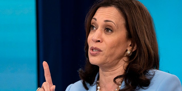 Vice-président Kamala Harris.