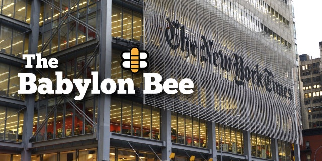 뉴욕, 미국 - 구월 27, 2019: The New York Times Headquarters in Midtown Manhattan. Located on 8th Ave it was completed in 2007 by the famous italian architect Renzo Piano.