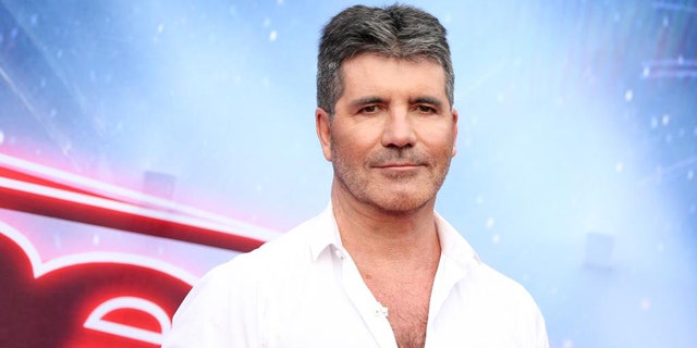 Simon Cowell said meeting the queen in 2007 was "amazing." 