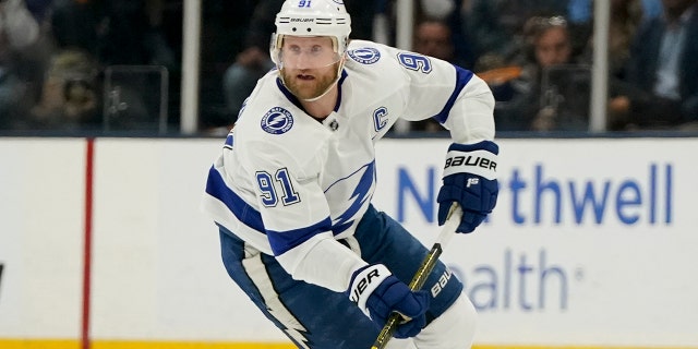 Tampa Bay Lightning Center Steven Stamkos leads the puck against the New York Islanders during the first leg of Game 6 of the NHL Hockey Stanley Cup semifinals, Wednesday, June 23, 2021 in Uniondale, NY. (AP Photo/Frank Franklin II)