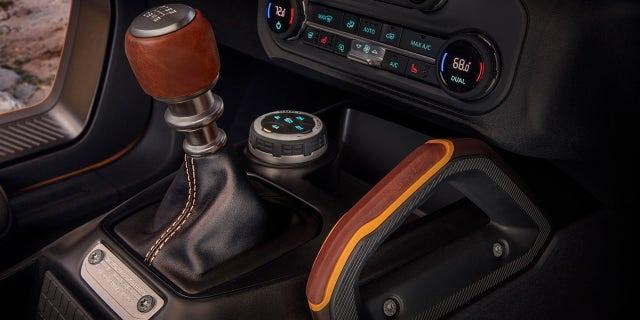 The Bronco's 7-speed transmission includes a unique crawler gear.