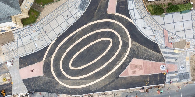A roundabout comprised of concentric ovals has drivers in Douglas on the Isle of Man puzzled.