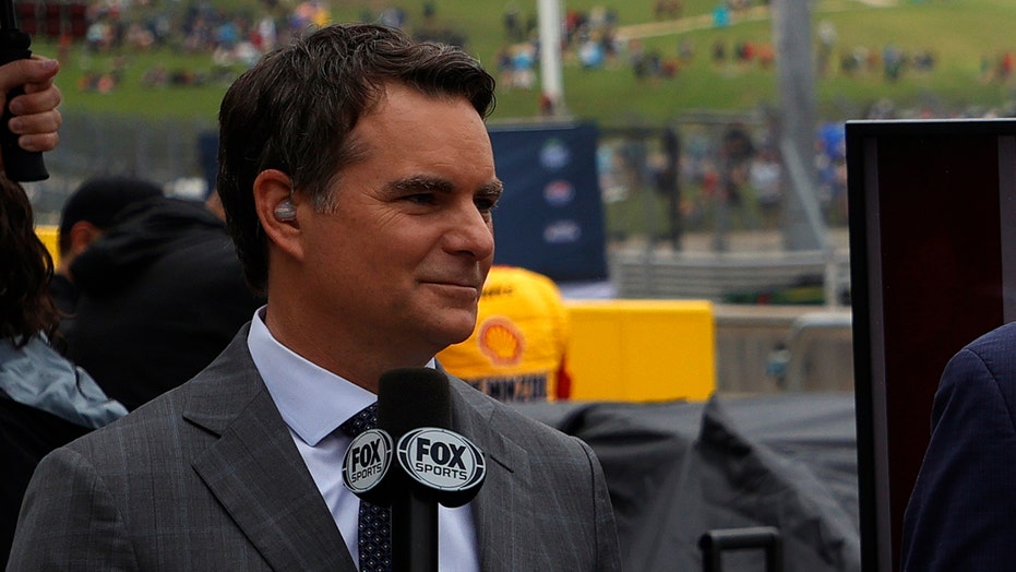 Jeff Gordon leaving Fox Sports to become vice chairman of NASCAR’s Hendrick Motorsports