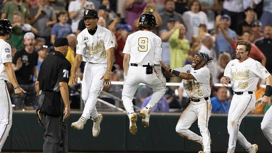 Vanderbilt Eliminates Stanford On Walk Off Wild Pitch To Keep College World Series Hopes Alive Fox News Vanderbilt Eliminates Stanford On Walk Off Wild Pitch To Keep College World Series Hopes Alive Fox News