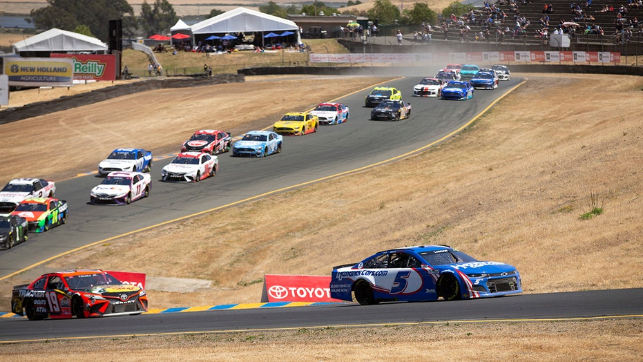 NASCAR: Kyle Larson wins Sonoma for second-straight victory