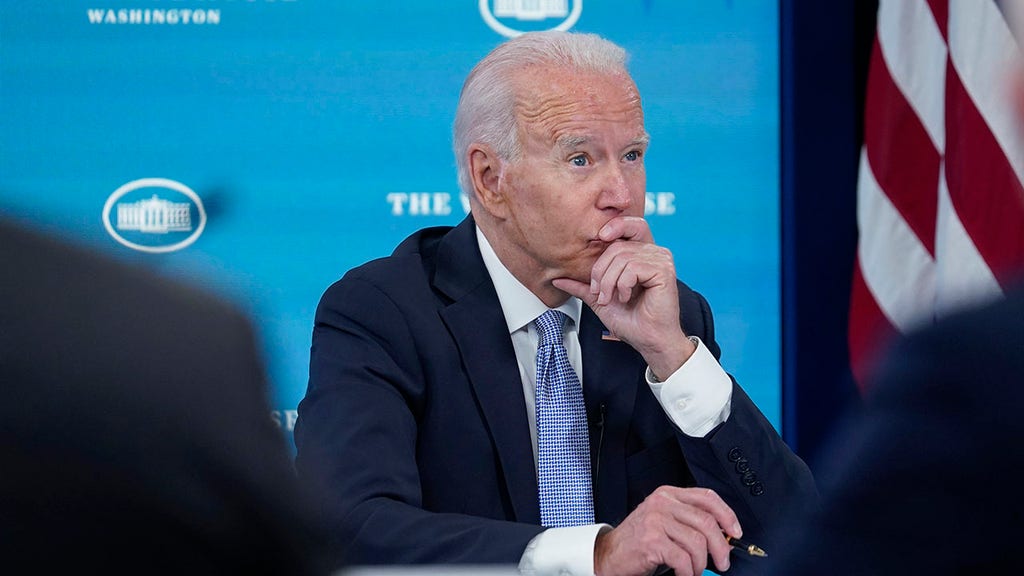 Biden's high-wire act with renewed gun control push could hurt Dems in 2022