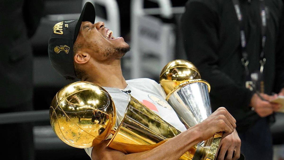 754 Nba Western Conference Finals Trophy Stock Photos, High-Res Pictures,  and Images - Getty Images