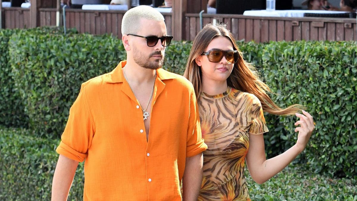 Exes Scott Disick and Amelia Hamlin are seen walking at the beach on April 7, 2021, in Miami, Florida. (Photo by MEGA/GC Images)