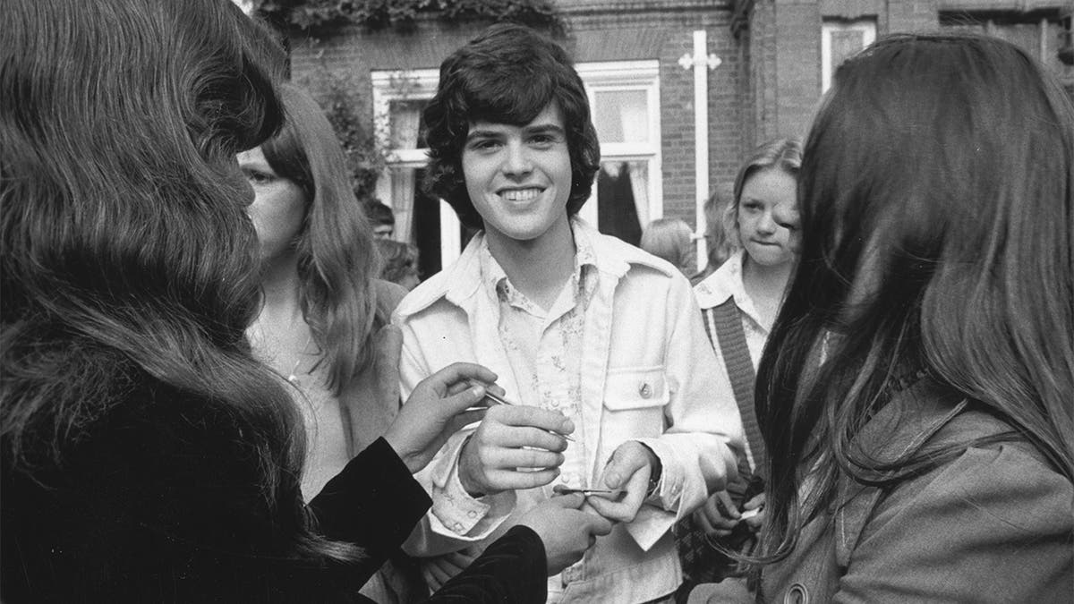 Donny Osmond teen idol meets fans 