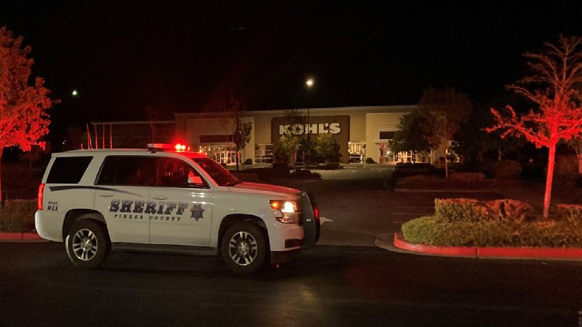 Police investigate the scene of a homicide at a Kohl's store in Puyallup, Wash., outside of Seattle. (Pierce County Sheriff's Department)