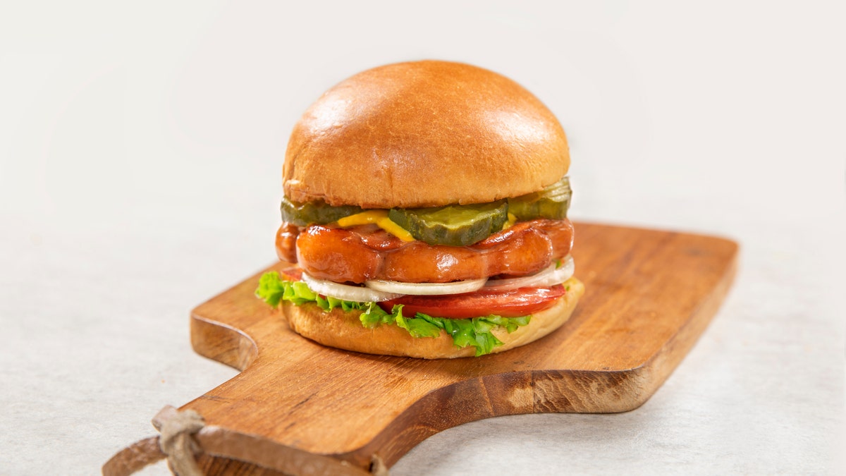 Rastelli's called its food innovation an improvement on traditional hot dogs, describing it as "flat for more surface area, easier condiment-holding ability, and no casing."
