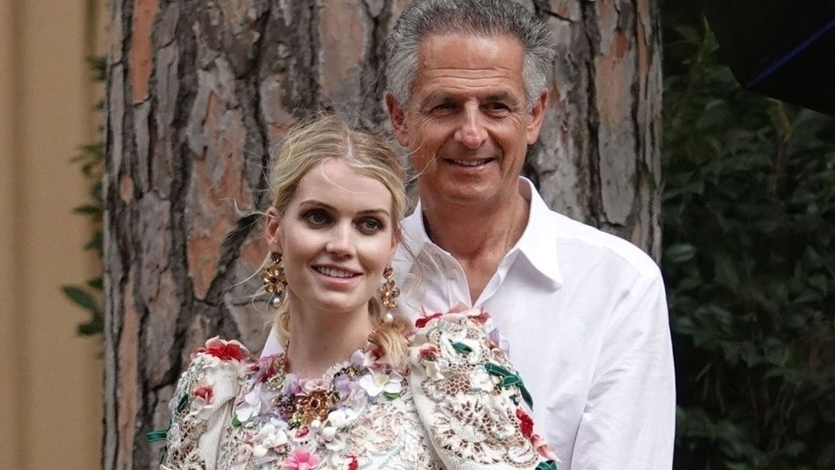 Inside Princess Diana S Niece Lady Kitty Spencer S Wedding Festivities From A Boozy Hen Party And More Fox News