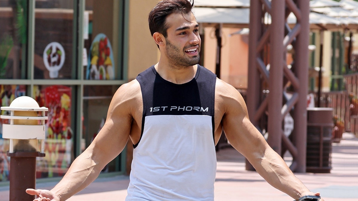 Britney Spears and fiancé Sam Asghari are spotted house hunting at