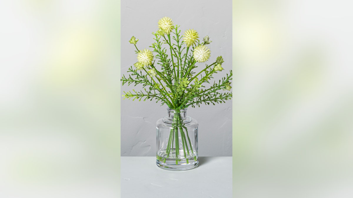 Choose from a 6.5- or 8.5-inch size for this darling fake bouquet of shrubs.