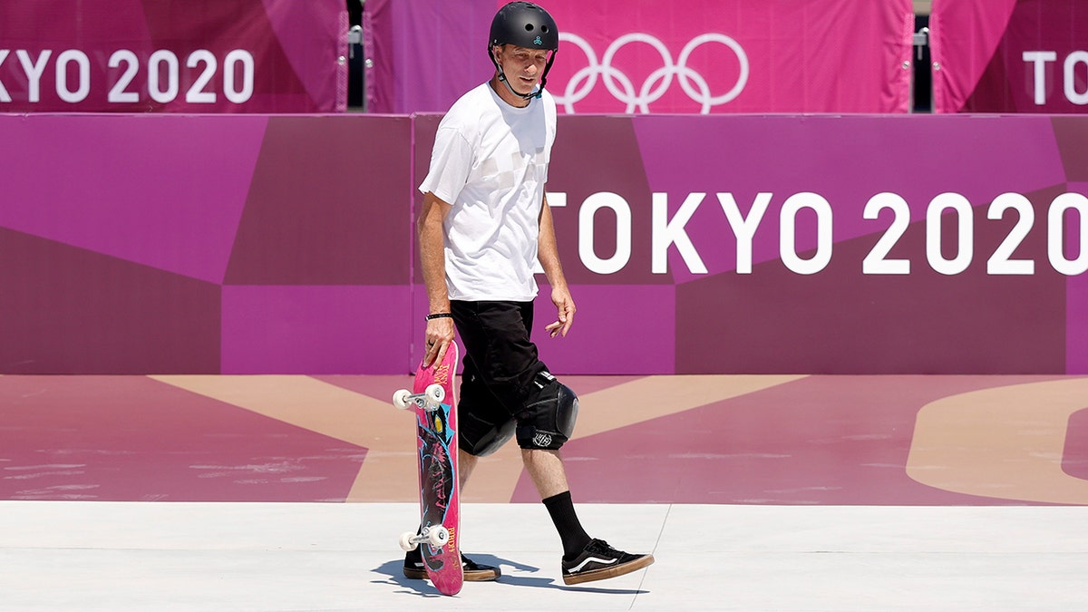 Tony Hawk drops in on Olympic skateboarding course: 'I'm here for