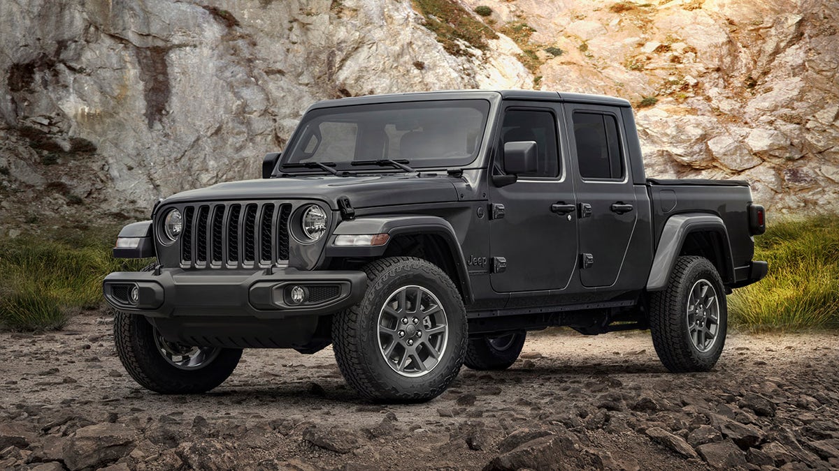 Tough trucks: Jeep offering Gorilla Glass windshields on Wrangler and  Gladiator | Fox News