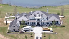 Blake Shelton and Gwen Stefani built a newlywed mansion in Oklahoma