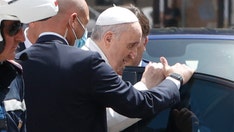 Pope Francis returns to Vatican 10 days after surgery