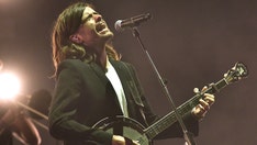 'Stand your ground': Former Mumford & Sons guitarist Winston Marshall stands behind career-ending tweet