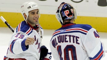 NHL pushes puck up ice in bid to reach Latino communities