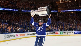 Lightning shut out Canadiens in Game 5 to win second straight Stanley Cup
