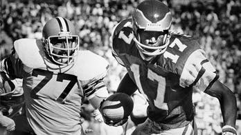 Carmichael used unique size to become Hall of Fame wideout