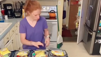 Mom of 10 prepping lunch and breakfast amazes TikTok with her routine