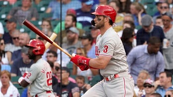 Harper leads way as Phillies hand Cubs 11th straight loss