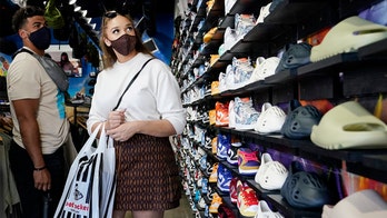 Masks for vaccinated gaining momentum as more cities, states require or recommend face coverings