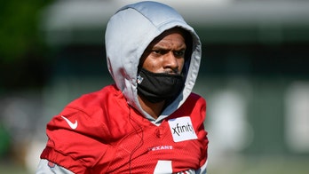 Deshaun Watson at Texans training camp despite sexual assault lawsuits, police complaints