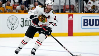 Blackhawks trade Keith to Oilers for Jones, 3rd-rounder
