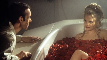 Mena Suvari recalls 'unusual,' 'weird' moment with Kevin Spacey on the set of 'American Beauty'