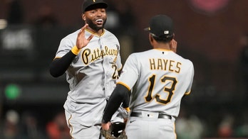 Polanco, Newman lead Pirates to 10-2 romp over Giants